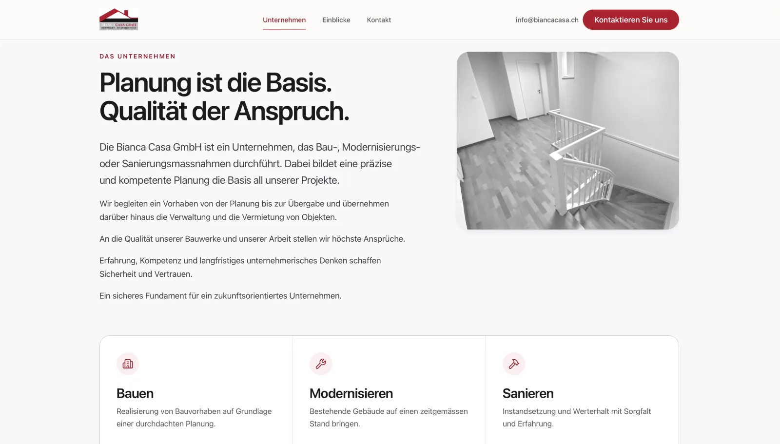 Bianca Casa: Das Unternehmen mit «Planung ist die Basis. Qualität der Anspruch.», einem Treppenhaus und den Feldern Bauen, Modernisieren und Sanieren